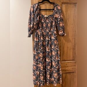 Floral Midi dress with pockets size large L: brand new never worn